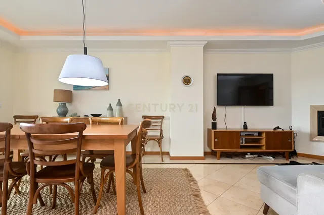 Wohnzimmer; fliesenboden, moderner stil