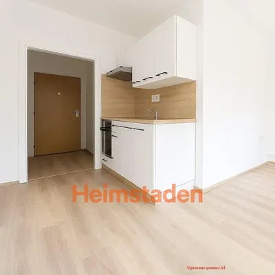 Küche; küchengeräte, renoviert, tageslicht