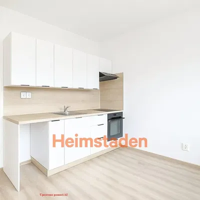 Mutfak; mutfak aletleri, tadilatlı, doğal ışık