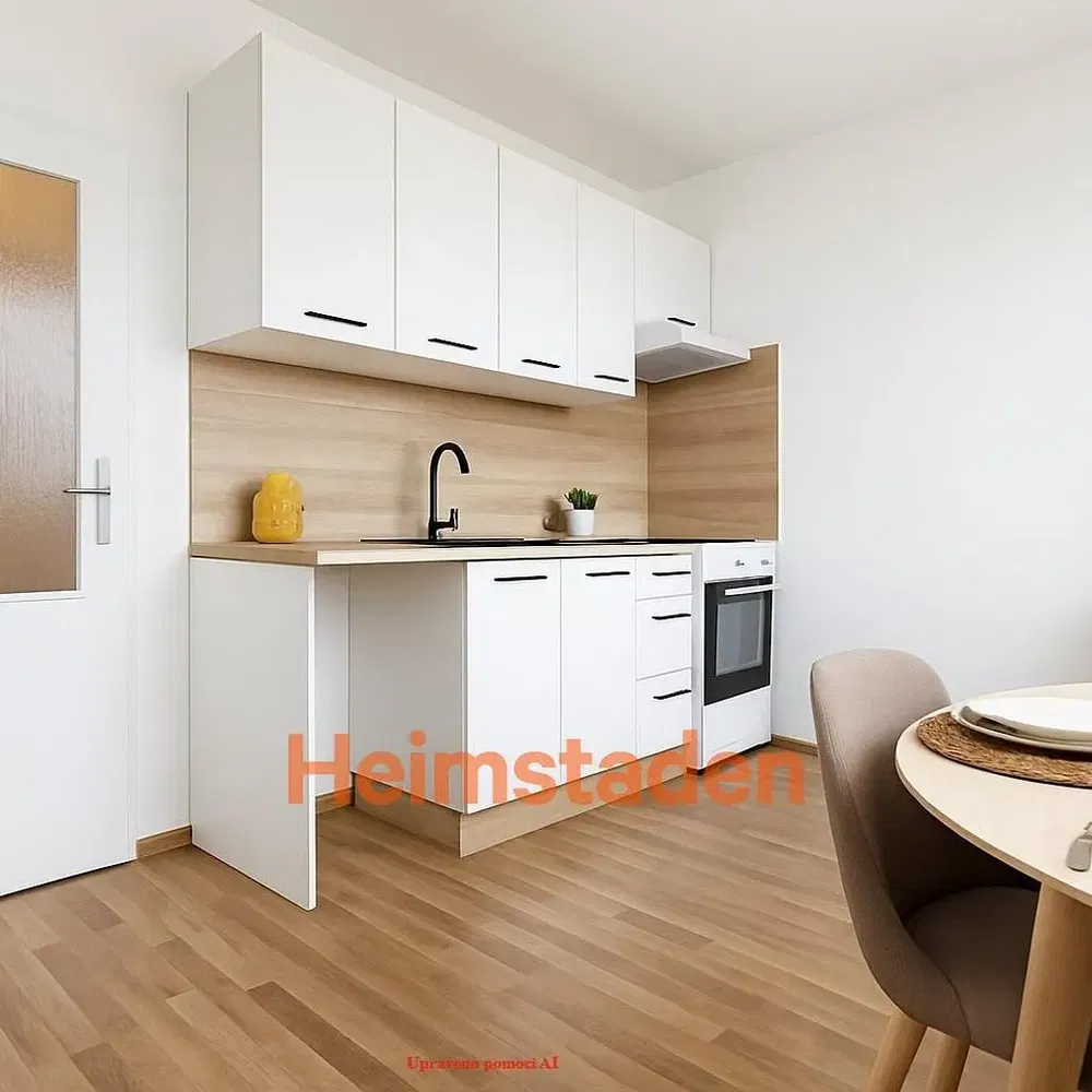 Кухня; кухненски уреди, модерен стил, дървен под, естествена светлина, ремонтиран