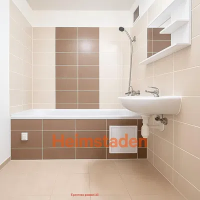 Bagno; pavimento in piastrelle