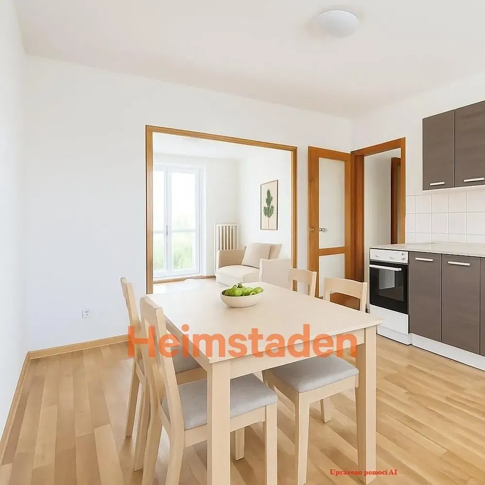 Mutfak; ahşap zemin, doğal ışık, modern stil, mutfak aletleri