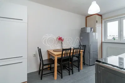 Kitchen; kitchen appliances, natural light