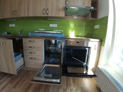 Кухня; кухненски уреди, естествена светлина