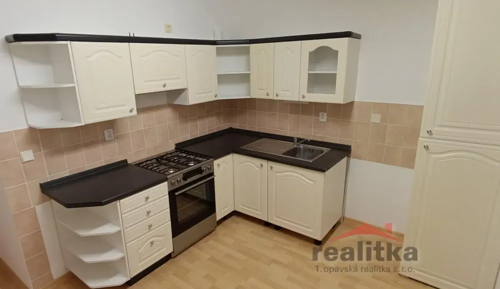 Kuchyně; kuchyňské spotřebiče