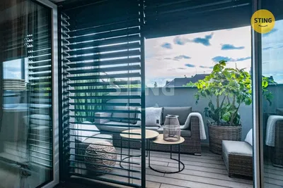 Балкон; гледка, естествена светлина