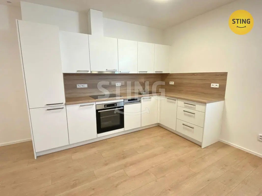 Küche; küchengeräte, holzboden, renoviert, tageslicht, moderner stil