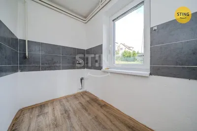 Баня; плочки, гледка, дървен под