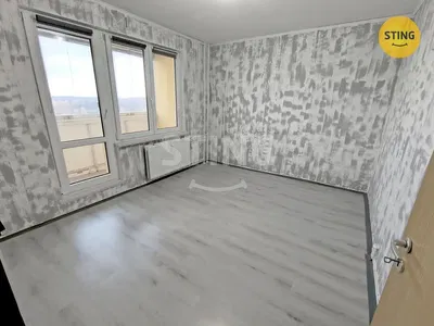 Chambre; vue, parquet, lumière naturelle