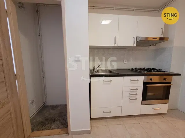Cuisine; électroménager, carrelage