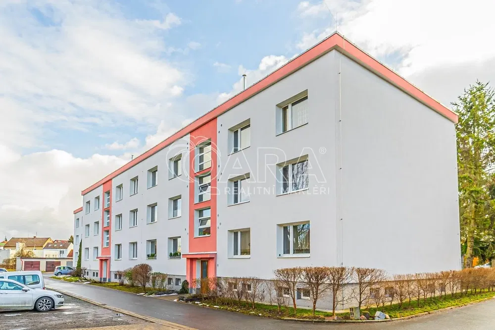 Haus und umgebung; blick
