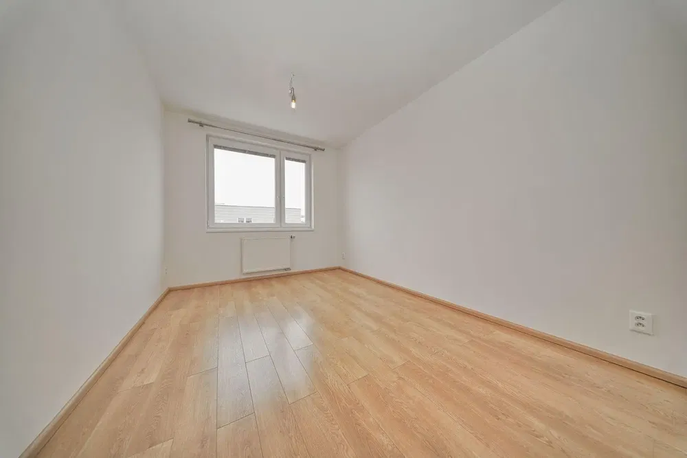 Chambre; parquet, lumière naturelle