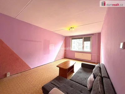 Oturma odası; doğal ışık, modern stil