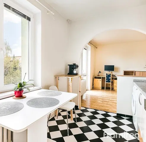 Κουζίνα; θέα, συσκευές κουζίνας, φυσικό φως