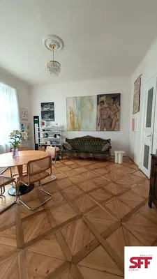 Living room; modern style, wood floor, natural light