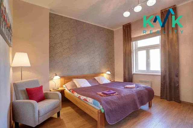 Спалня; естествена светлина, модерен стил