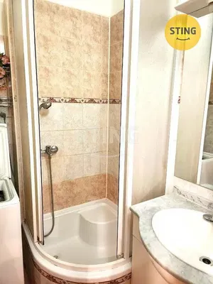 Badezimmer; fliesenboden, renoviert
