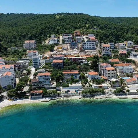 Haus und umgebung; blick