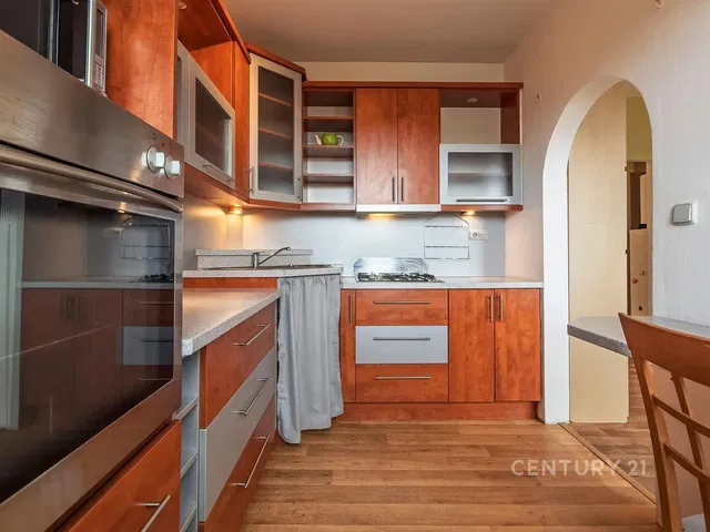 Küche; küchengeräte, holzboden, renoviert, tageslicht, moderner stil