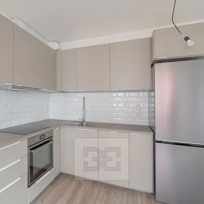 Кухня; кухненски уреди, ремонтиран, естествена светлина, модерен стил