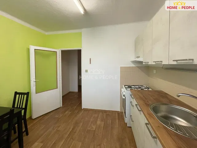 Kitchen; wood floor, natural light