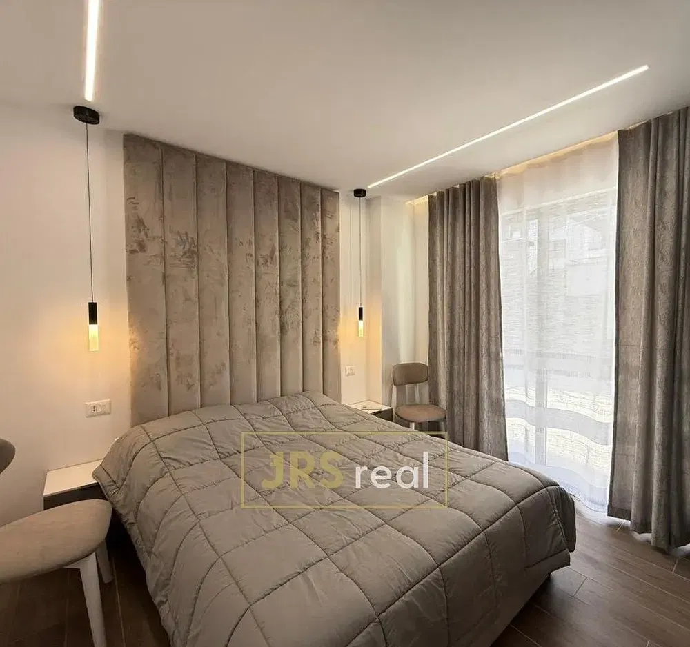 Chambre; lumière naturelle, style moderne