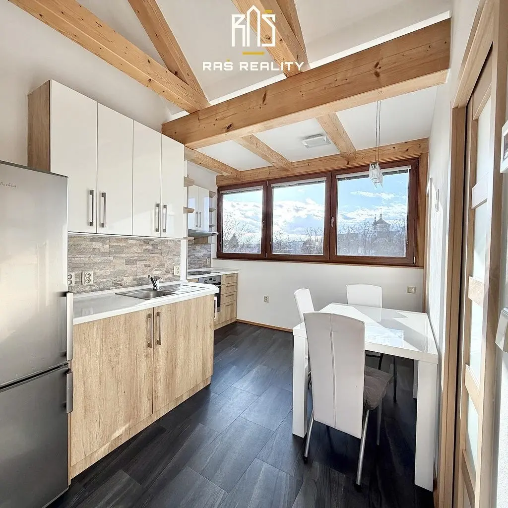 Küche; blick, holzbalken, tageslicht