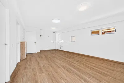 Otro; suelo de madera, luz natural, renovado