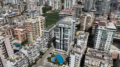 Dům a okolí; výhled