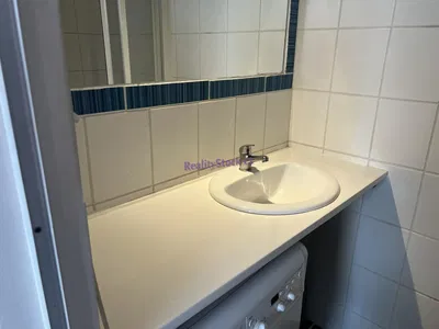 Badezimmer; fliesenboden, renoviert