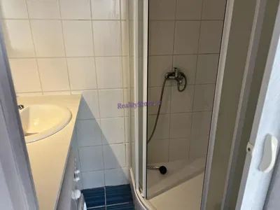 Badezimmer; fliesenboden