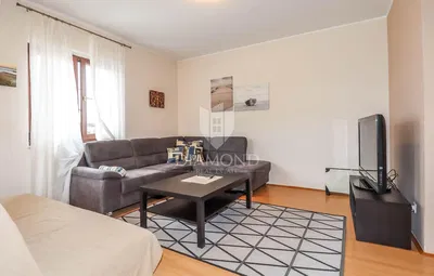 Sala de estar; luz natural, estilo moderno