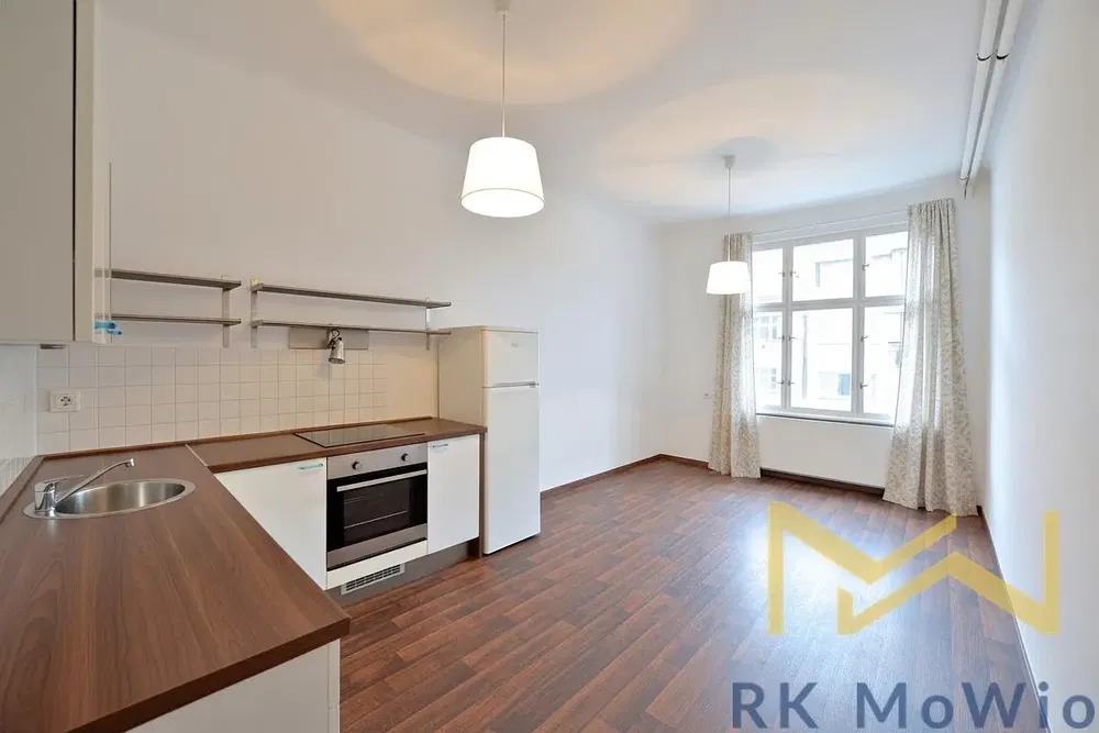 Kitchen; wood floor, natural light, renovated