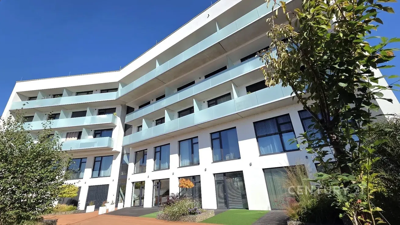 Casa e dintorni; luce naturale, vista