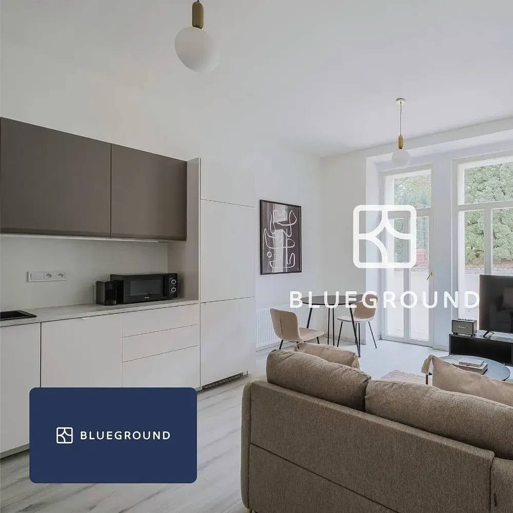 Soggiorno; elettrodomestici, luce naturale, stile moderno