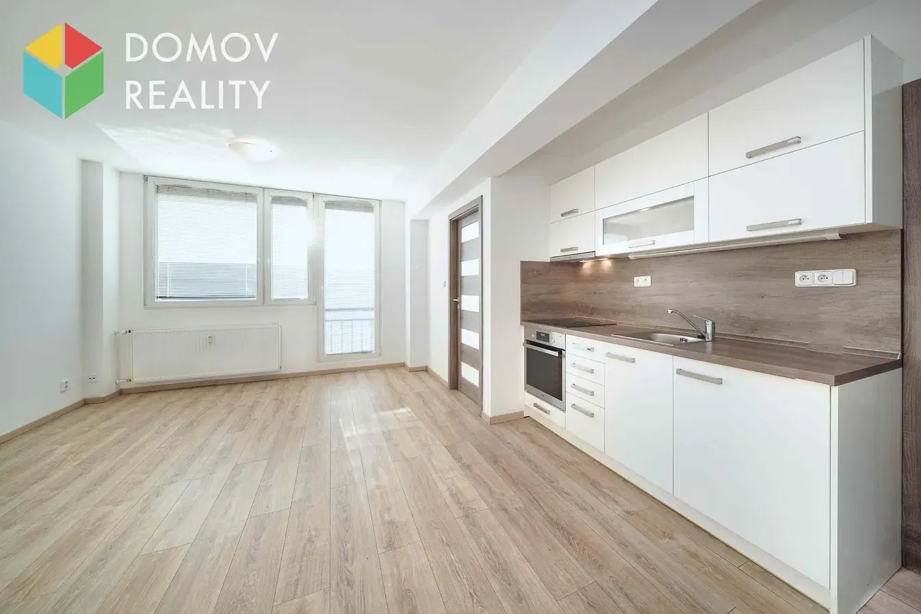 Mutfak; manzara, ahşap zemin, tadilatlı, doğal ışık