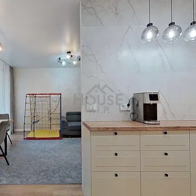 Kuchyně; kuchyňské spotřebiče, přirozené světlo