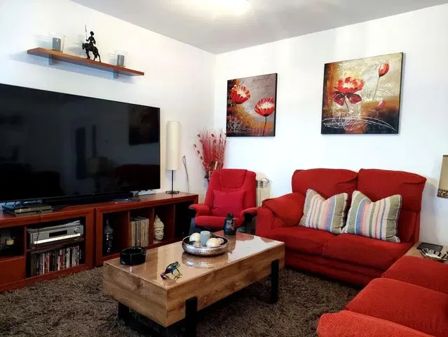 Salon; style moderne, lumière naturelle