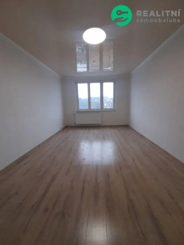 Overig; houten vloer, natuurlijk licht