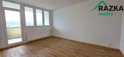 Wohnzimmer; blick, holzboden, tageslicht