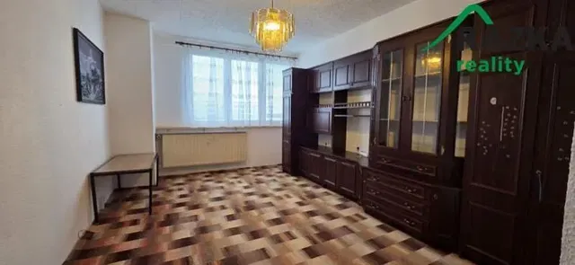 Wohnzimmer; holzboden, tageslicht