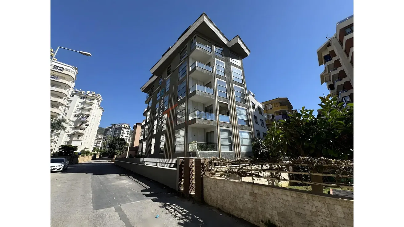 Casa y alrededores; vista