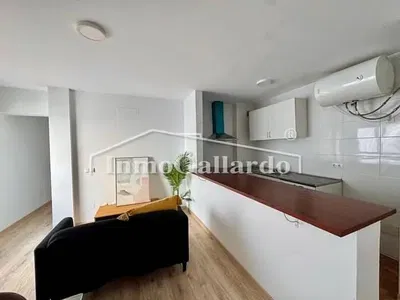 Cocina; suelo de madera, luz natural, renovado