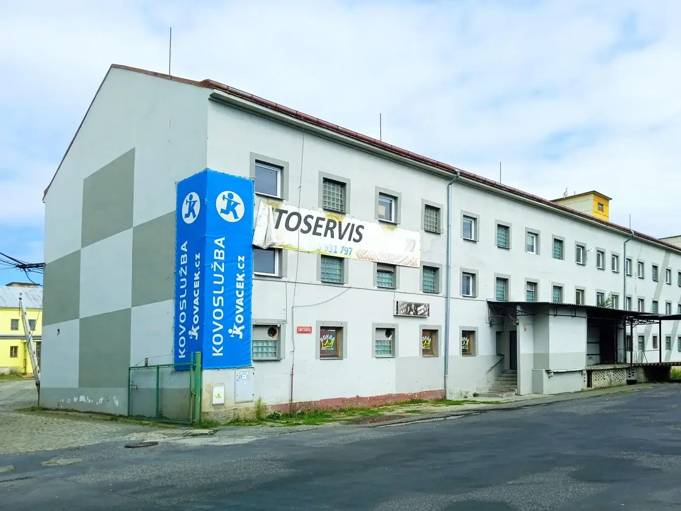 Ev ve çevresi; ticari