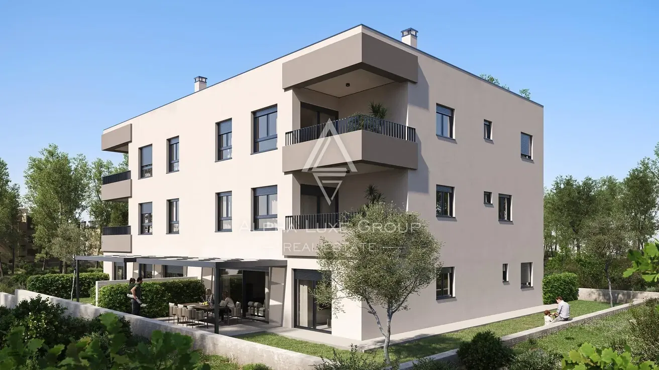 Kuća i okolina; pogled