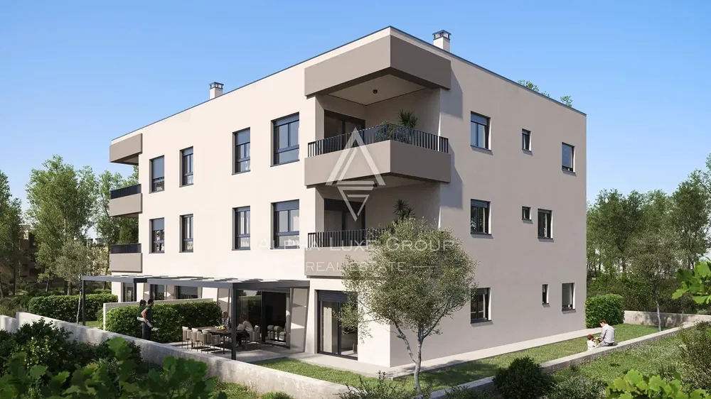 Kuća i okolina; pogled