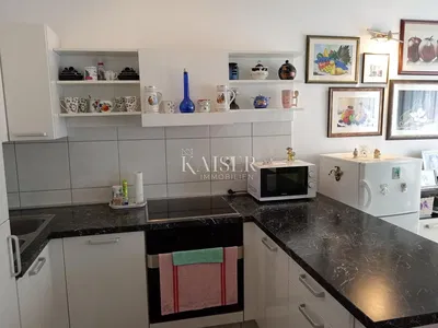 Kuhinja; kuhinjski aparati, pločice