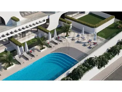 Casa y alrededores; vista, luz natural