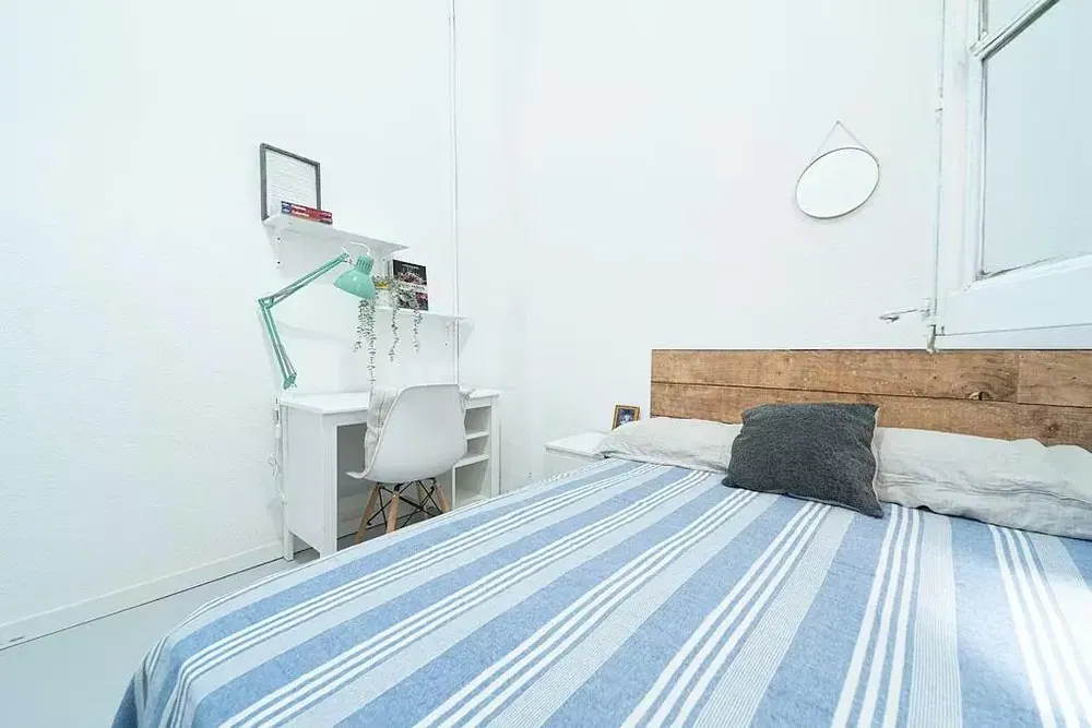 Schlafzimmer; tageslicht, moderner stil