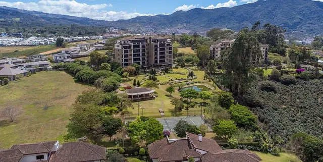 Casa e arredores; vista